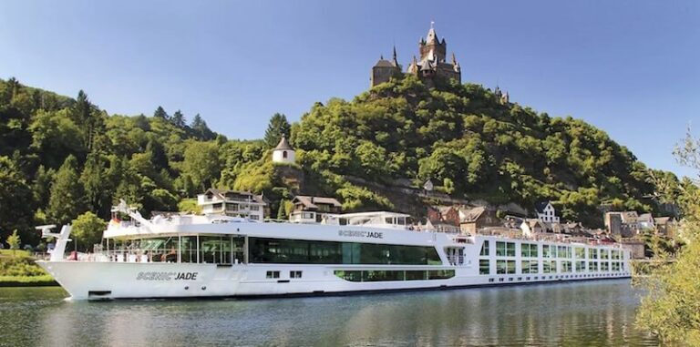 Seven-country Danube River Cruise plus Istanbul – Sept/Oct 2022